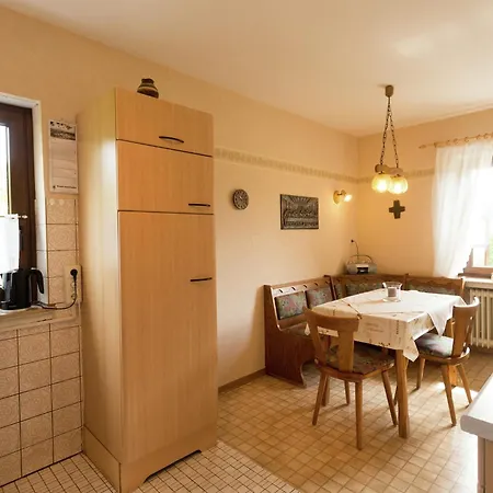 Im Sauerland Hillside דירה Liesen